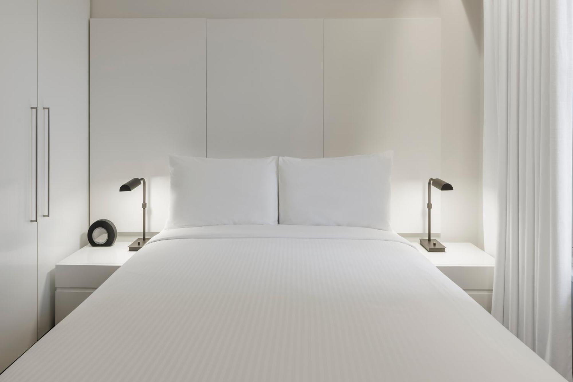 Adge Hotel And Residences Sidney Exterior foto